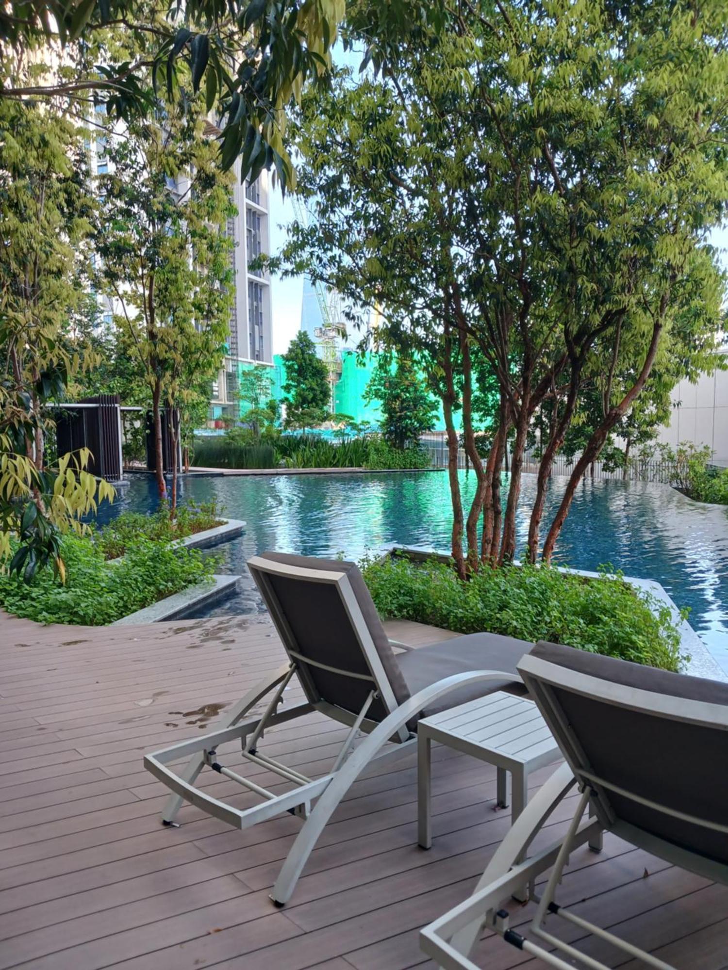 Lotus Infinity Pool At Lucentia Apartment Kuala Lumpur Exterior foto